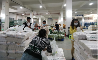 爽爽貴陽城 暖暖貴陽人 黨旗在保供陣地飄揚 黨員在基層一線沖鋒——記貴陽市供銷社系統干部職工傾情傾力抗疫情、保供銷